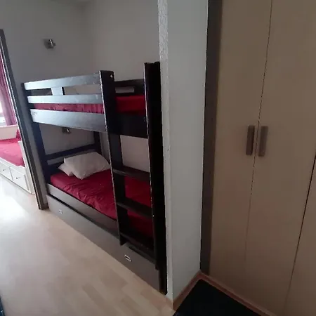 5 Personnes Renove, Proche Pistes Et Commerces, Balcon Sud, Parking Inclus - Fr-1-181-2468 Appartement