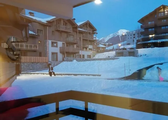 Rénové Proche Des Pistes Et Commerces Avec Balcon Sud, Parking Gratuit Et Casier à Skis - Fr-1-181-2468 * La Plagne