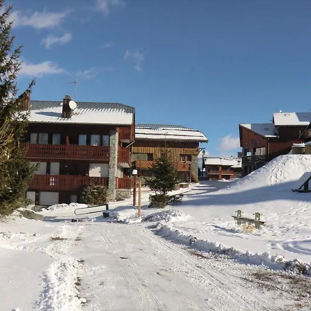 5 Personnes Rénové, Proche Pistes Et Commerces, Balcon Sud, Parking Inclus - Fr-1-181-2468
